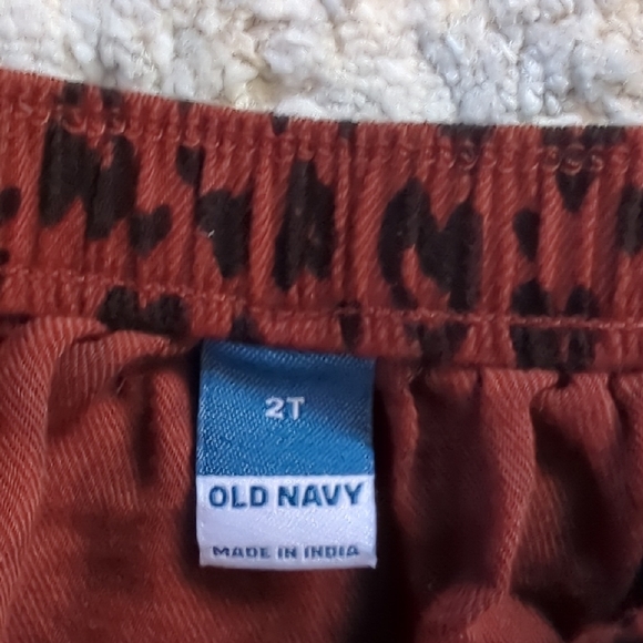 NWOT Old Navy Skater Skirt with Brown and Black Heart Print Size 2T - Picture 4 of 6